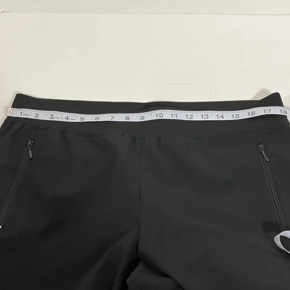 Chico’s Zenergy Black Pull On Pants size 2 - Picture 4 of 9